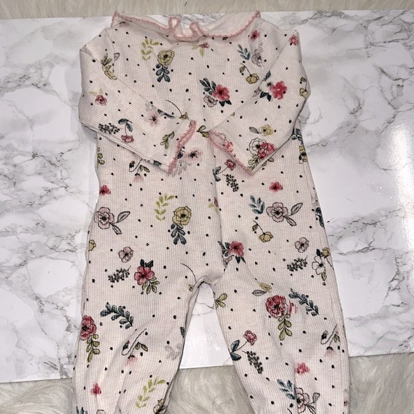 Mudpie Floral newborn One Piece up to 9 lbs size newborn - Picture 6 of 7